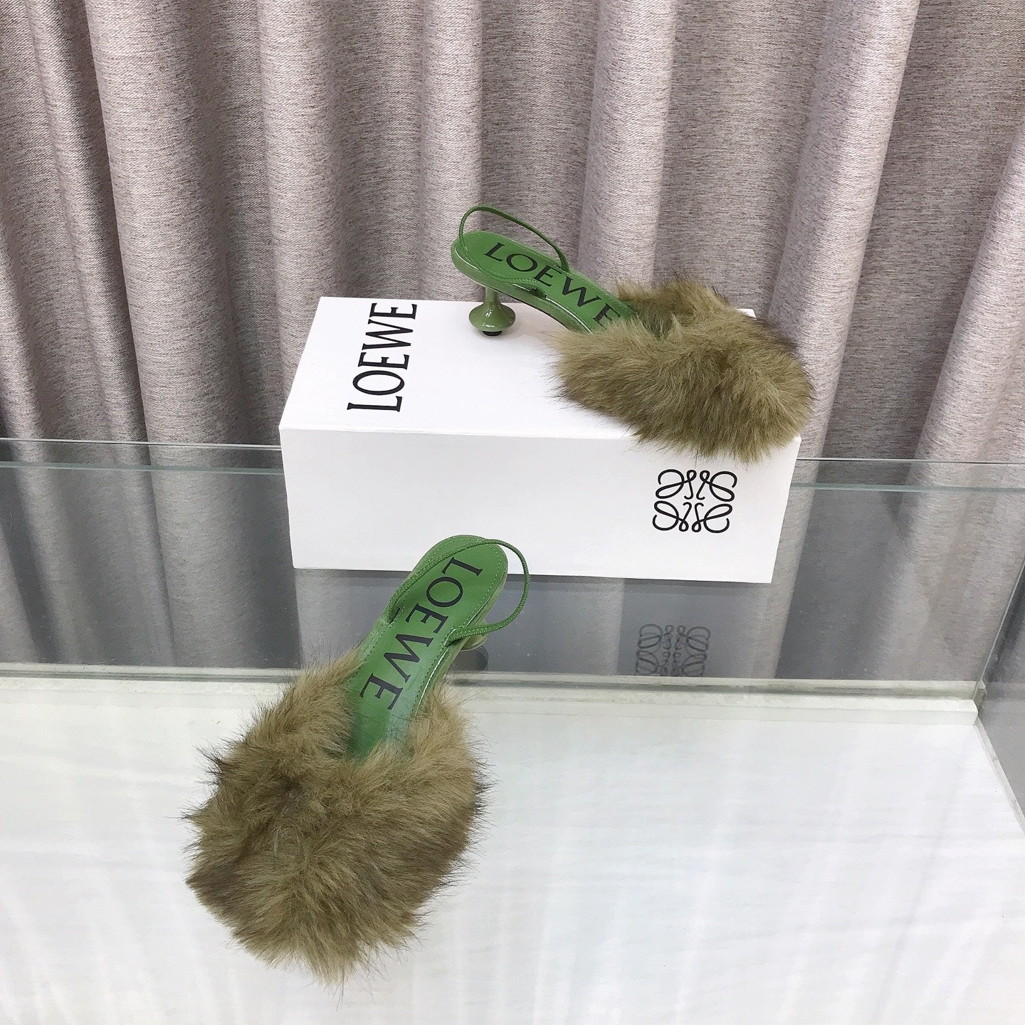 Loewe 25SS Fur-lined Mule 60 Green in Fox Fur 597438