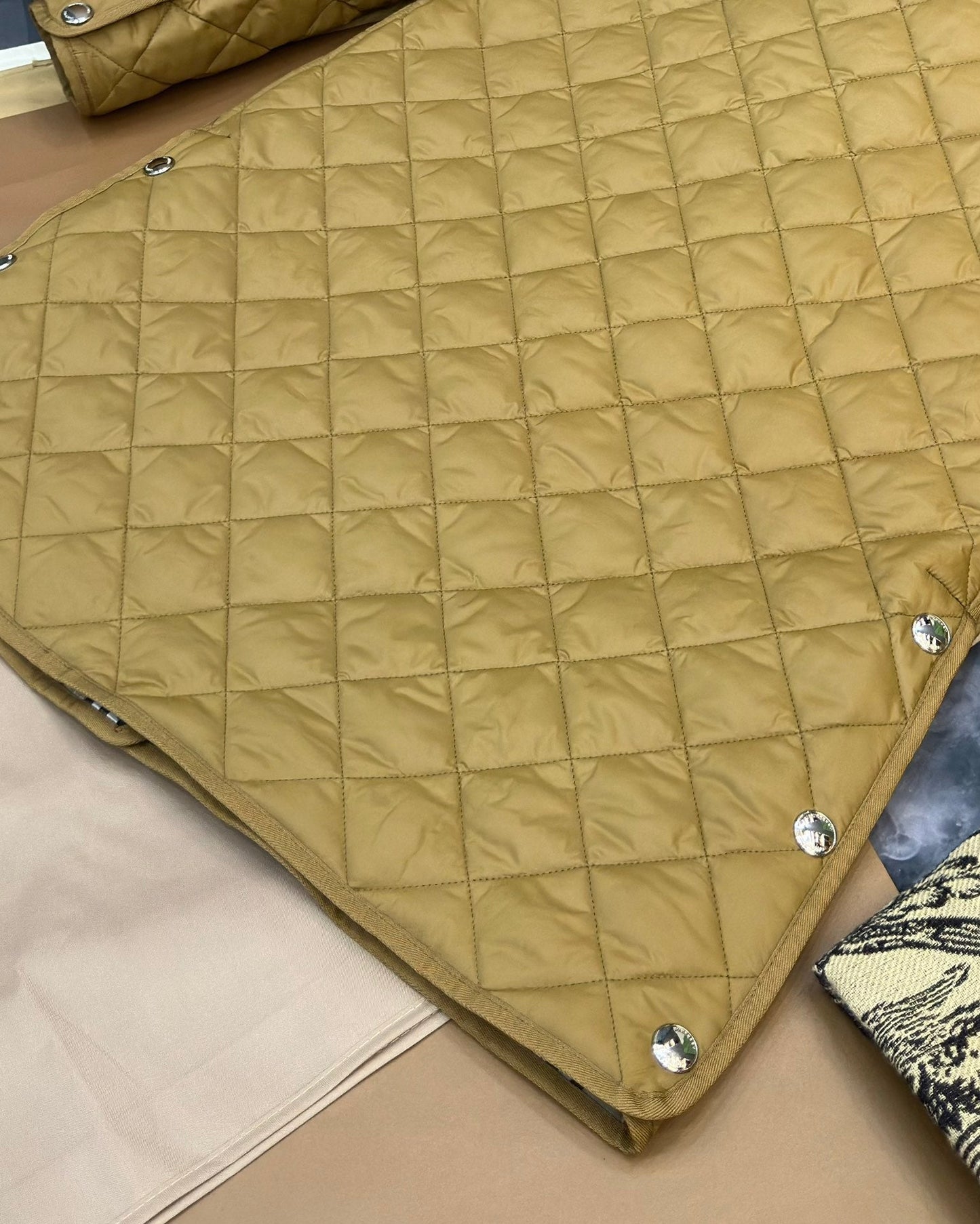 Burberry 25 Quilted Hooded Long Coat Yellow Polyester Cotton