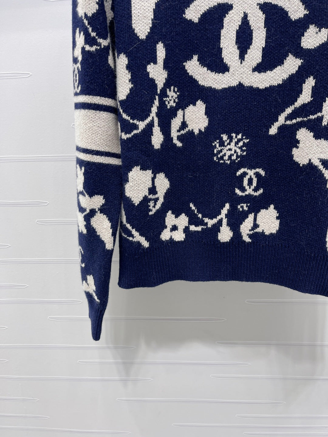 CC Double C Floral Jacquard Long-Sleeved Sweater Navy Blue Cashemere 344097