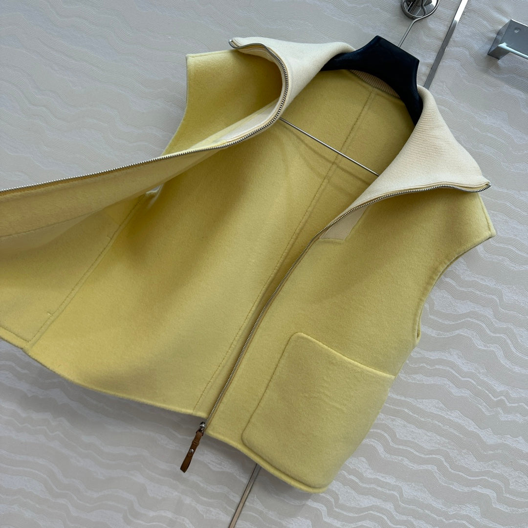 HM 25S Zipped Vest in Light Yellow Wool and Cashmere