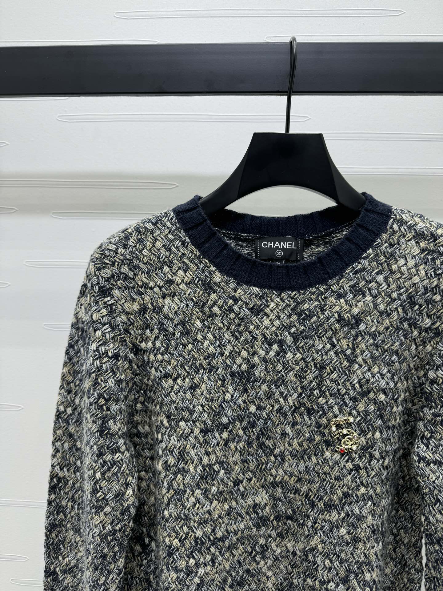 CC 25 Contrast Color Sweater 5 Brooch Gray Wool 305409