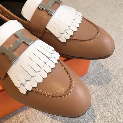 Royal Loafer Gold Mix White Calfskin With Fringe Detail And Silver Signature Buckle 509414
