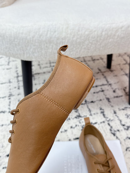 MM Tabi 6-Point Toe Lace-up Shoes Camel Calfskin 558420