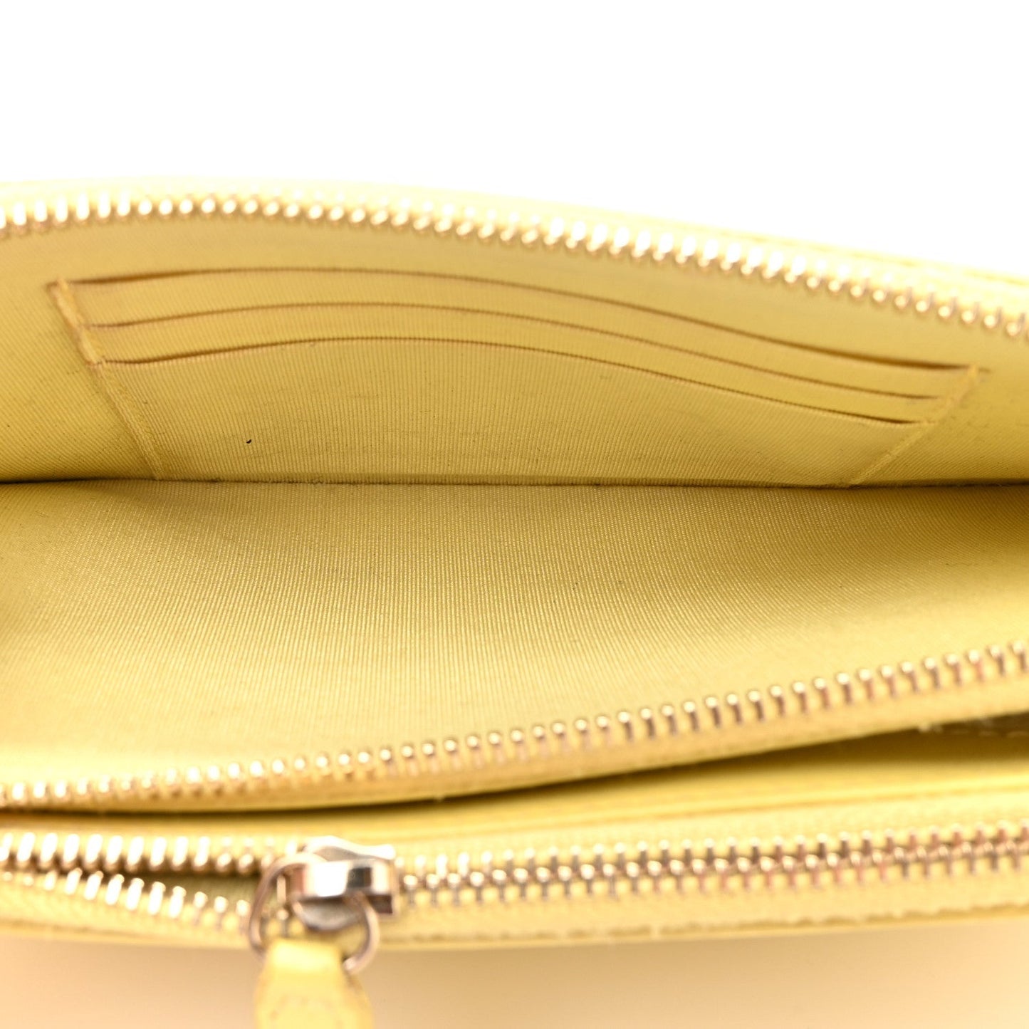 Caviar Quilted CC Filigree Clutch With Chain Yellow