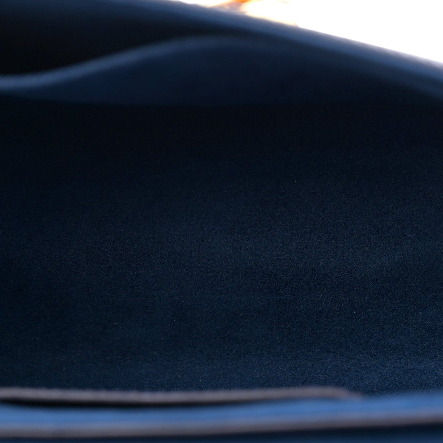 Epi Twist Shoulder Bag MM Indigo
