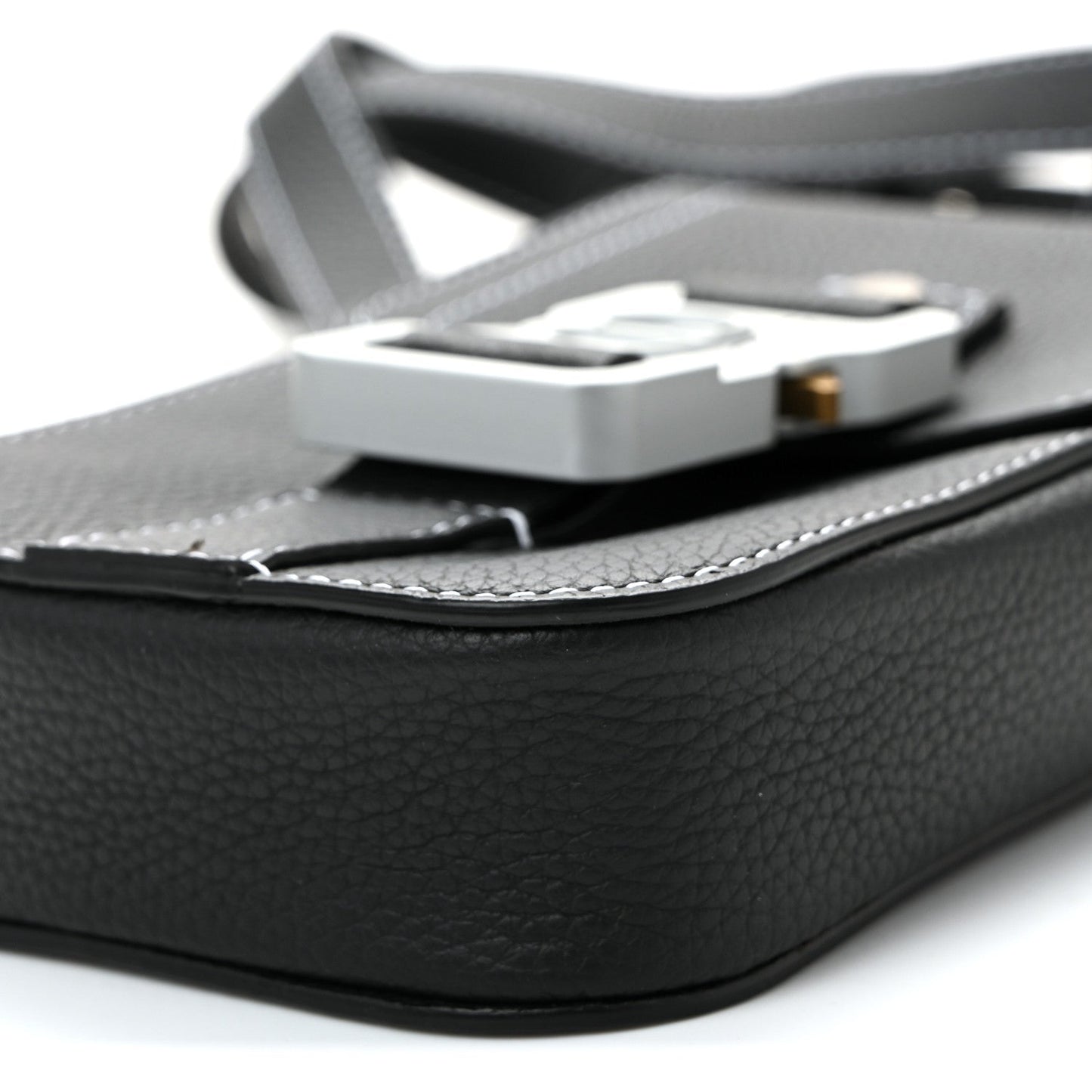 Grained Calfskin Vertical Saddle Pouch With Strap Black