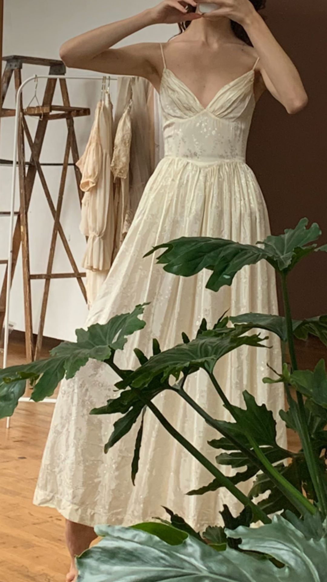 formaldressy--Lace retro elegant long dress with thin straps gh5705