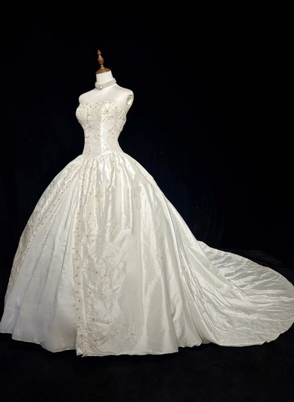 Unique Bridal Gown Ball Gown Sweetheart Appliques Lace Sleeveless White 50s Wedding Dresses Vintage Bridal Gowns DH1121