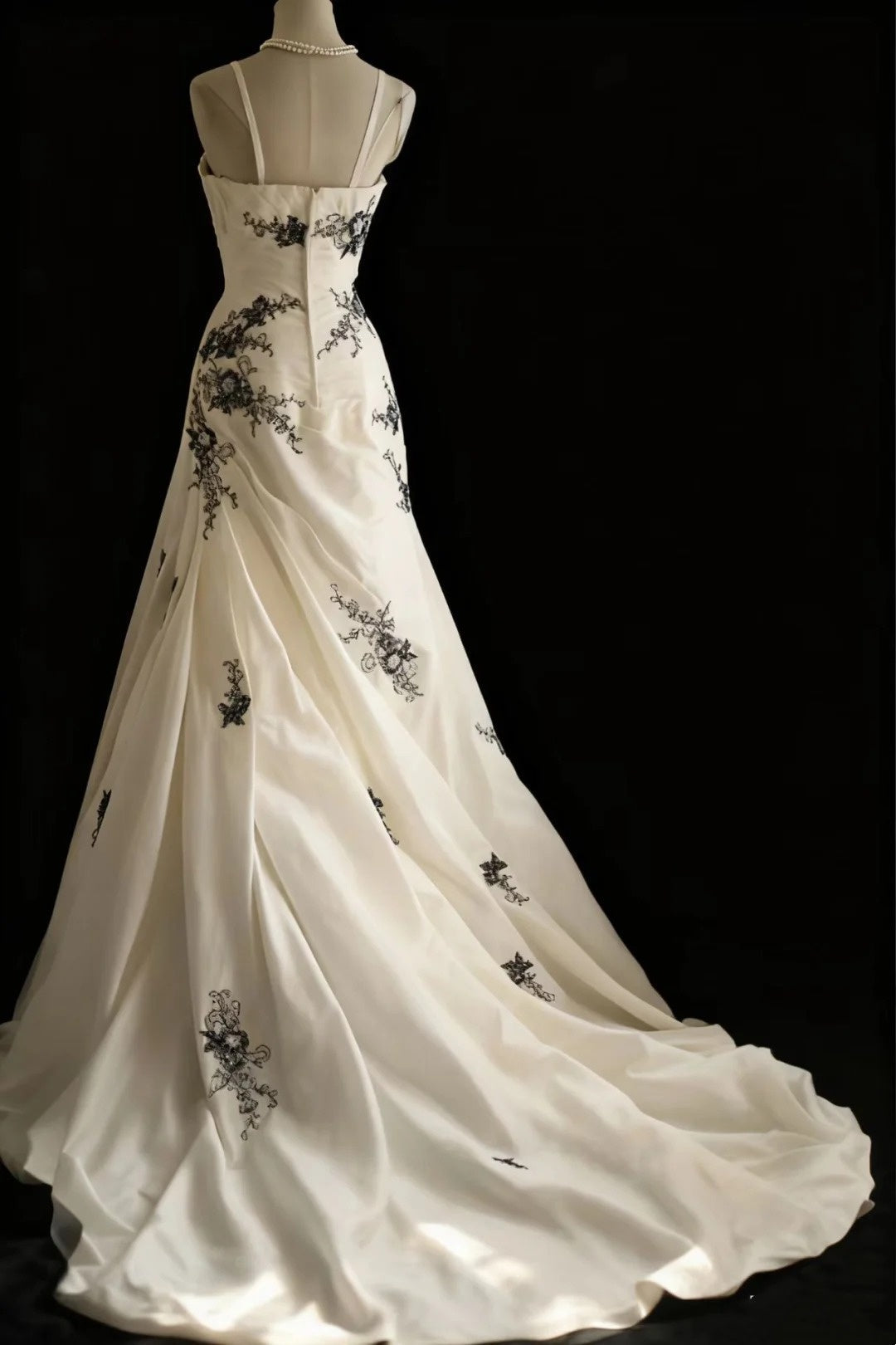 formaldressy-wedding dress Sleeveless White Embroidered  tulle  Train A - line dress, Retro Elegant Evening Dress  gh5829