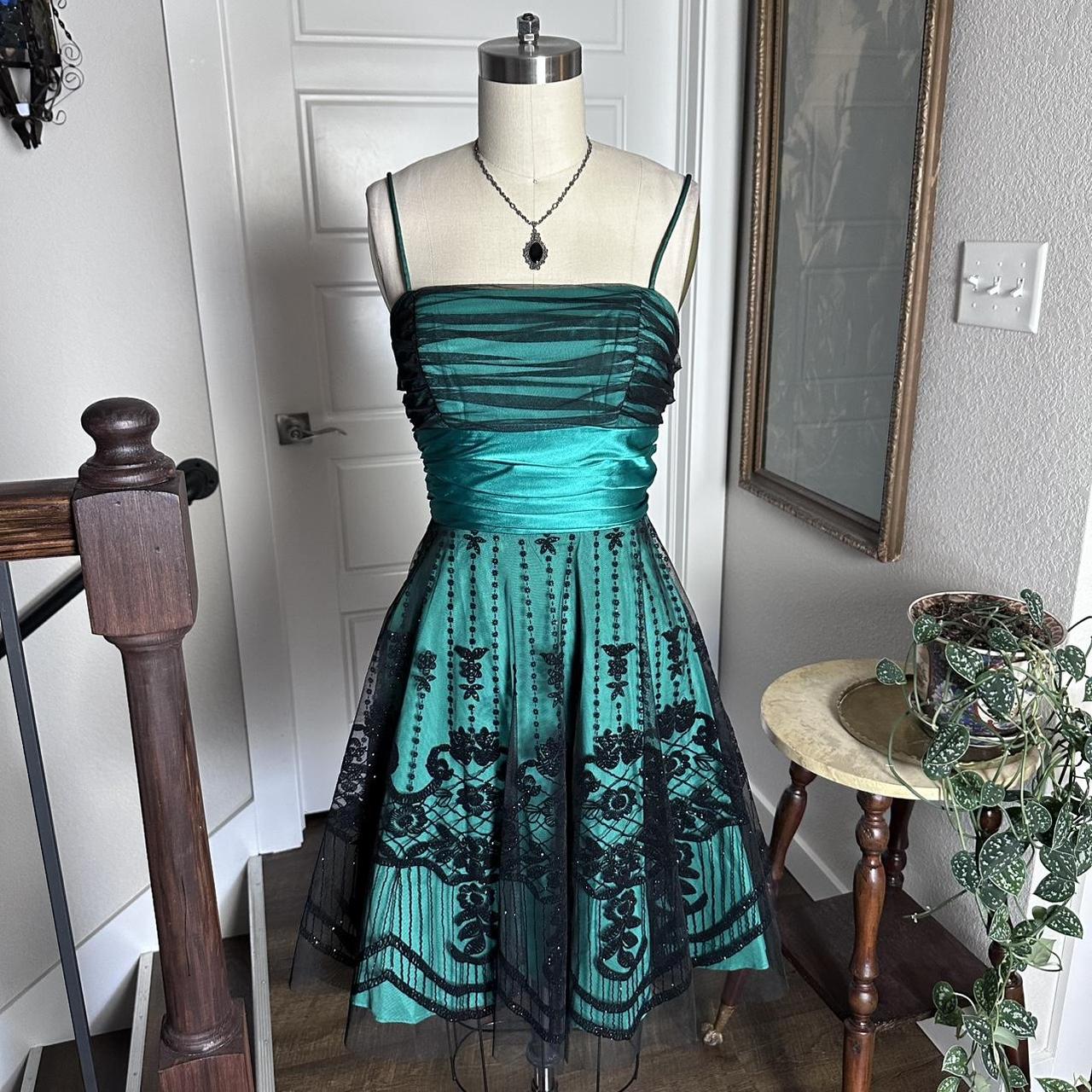 formaldressy--Homecoming Dress Green and Black Vintage Prom Dress Velvet Floral Print gh5500