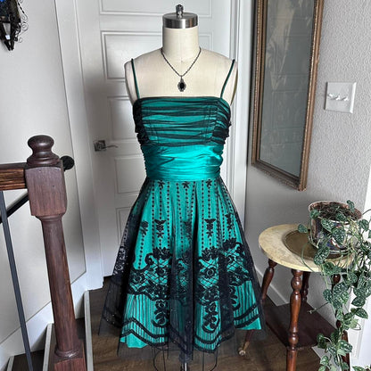 formaldressy--Homecoming Dress Green and Black Vintage Prom Dress Velvet Floral Print gh5500