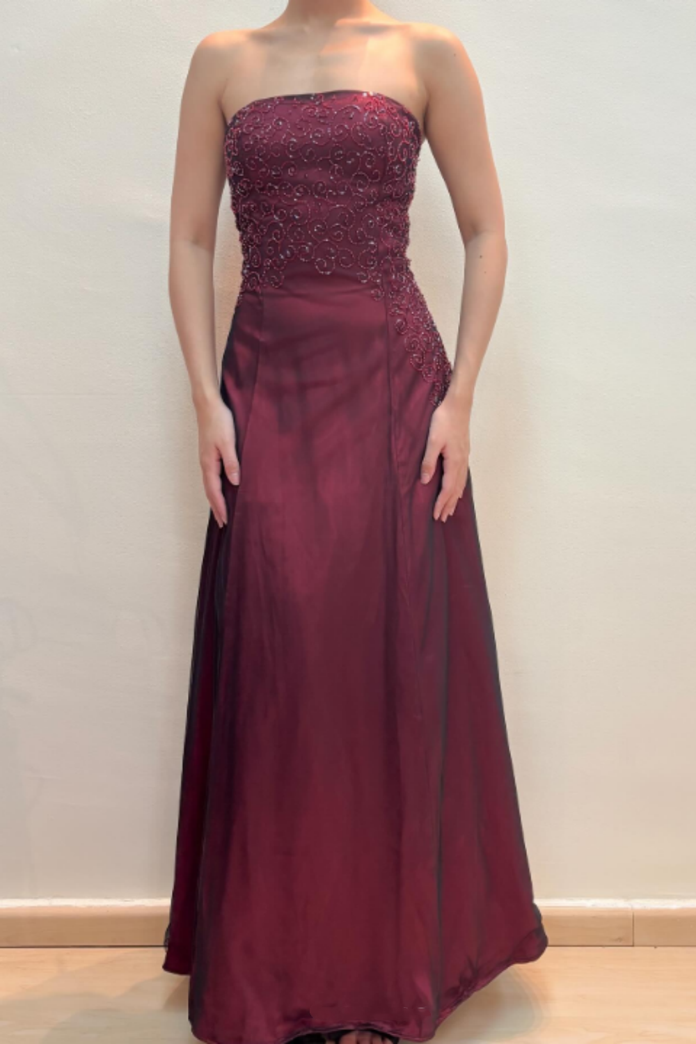 formaldressy-A simple yet elegant red mesh beaded strapless dress, a beautiful gown. gh6180