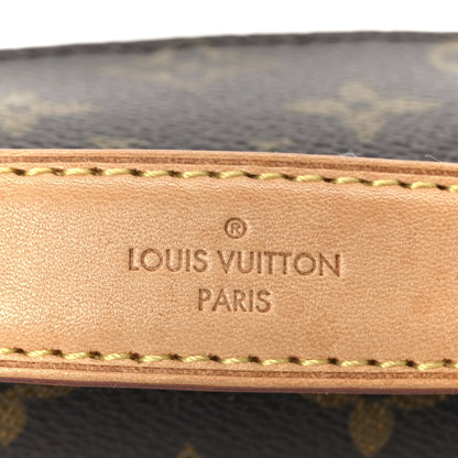 Monogram Pochette Metis