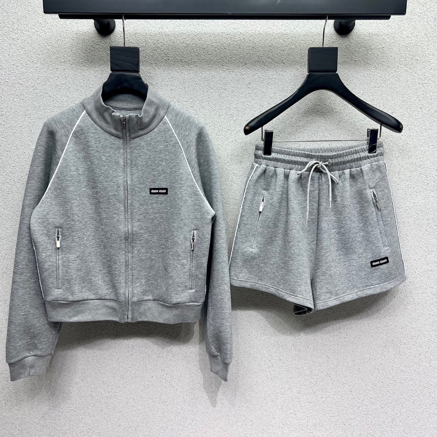 MIUMIU JACKET AND SHORTS SET STYLE 15