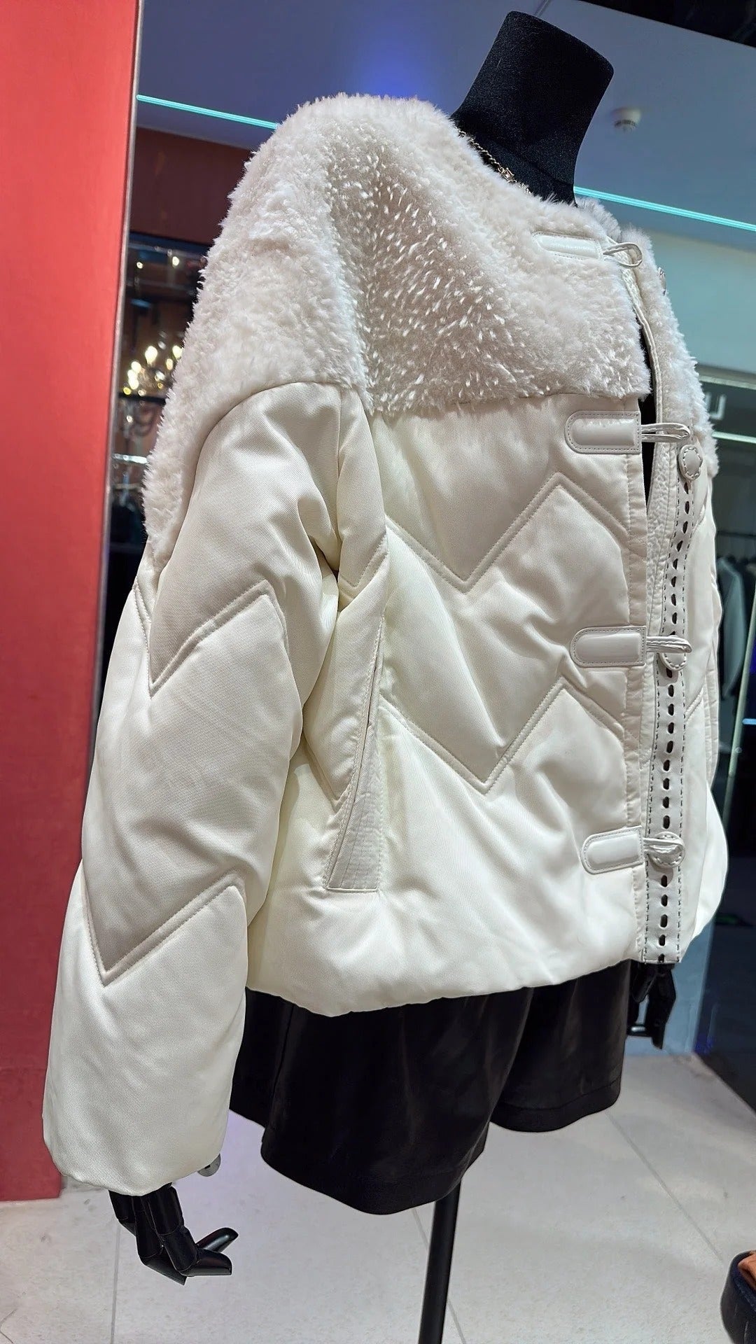 CELINE 25S DOWN JACKET 0076