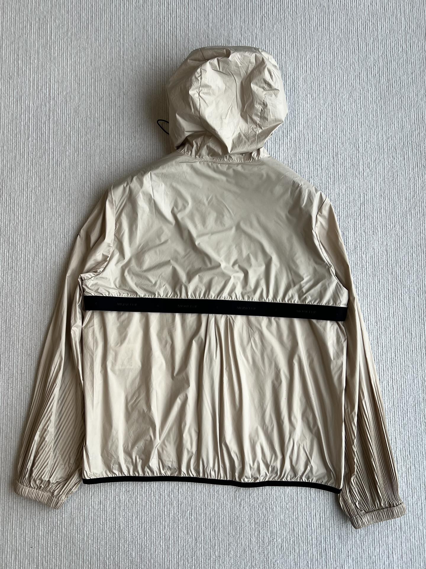 Moncle 25 Sun-Proof and Windproof Jacket Coffee Nylon 269694