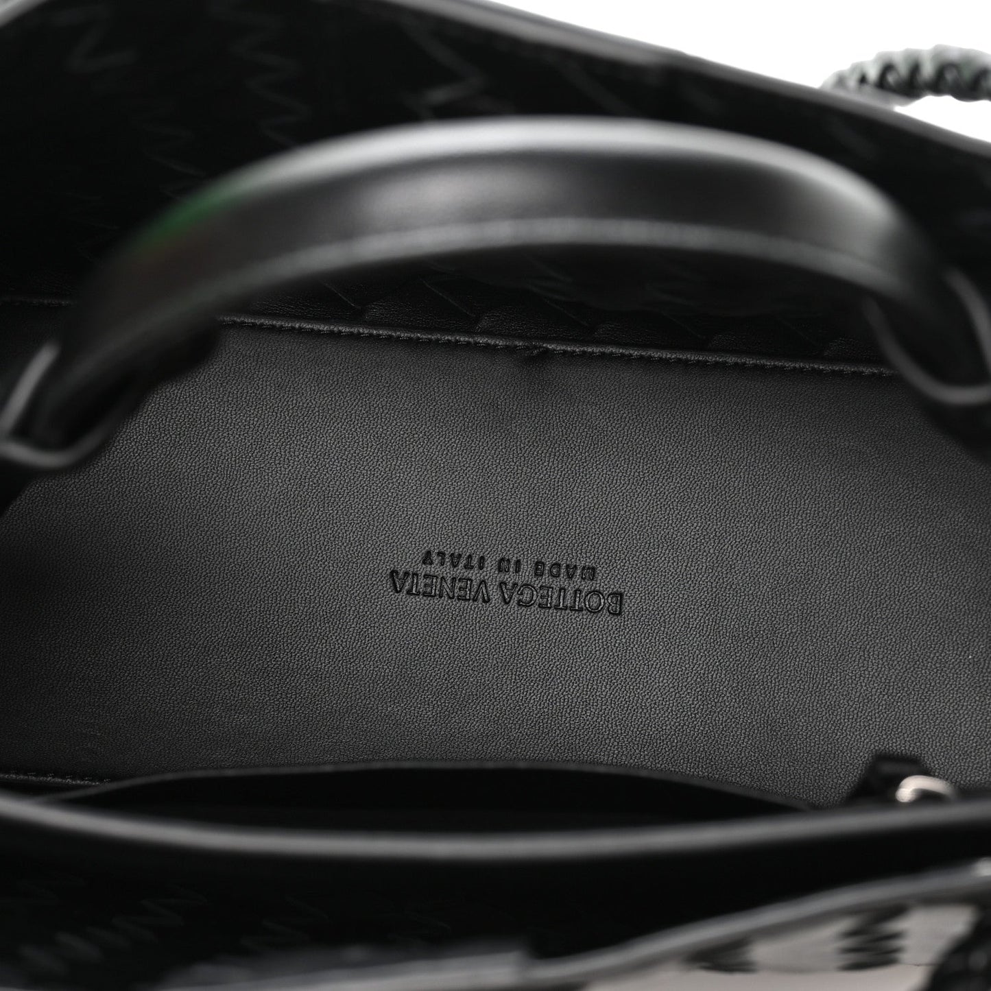 Nappa Intrecciato Small Andiamo Shoulder Bag Black
