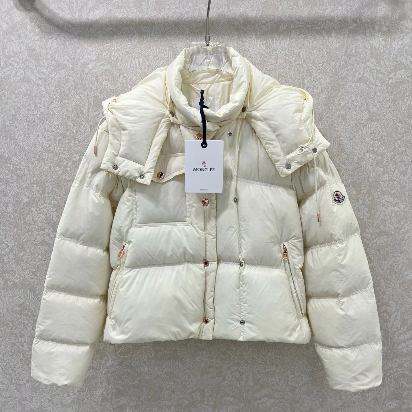 MONCLER 25S JACKET IN WHITE 093