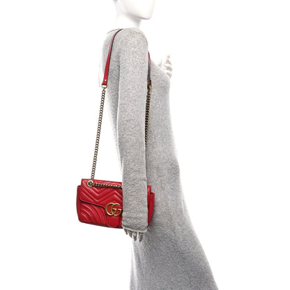 Calfskin Matelasse Small GG Marmont Shoulder Bag Hibiscus Red