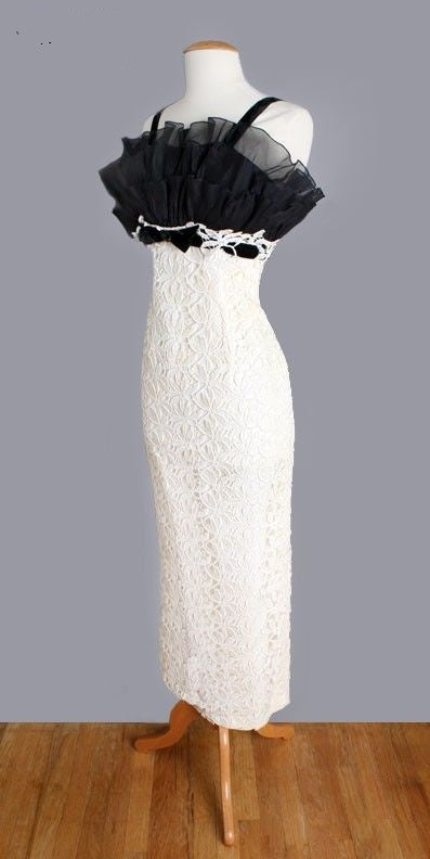 formaldressy--Black And White Simple And Fashionable Short Lace Homecoming Dress gh5643