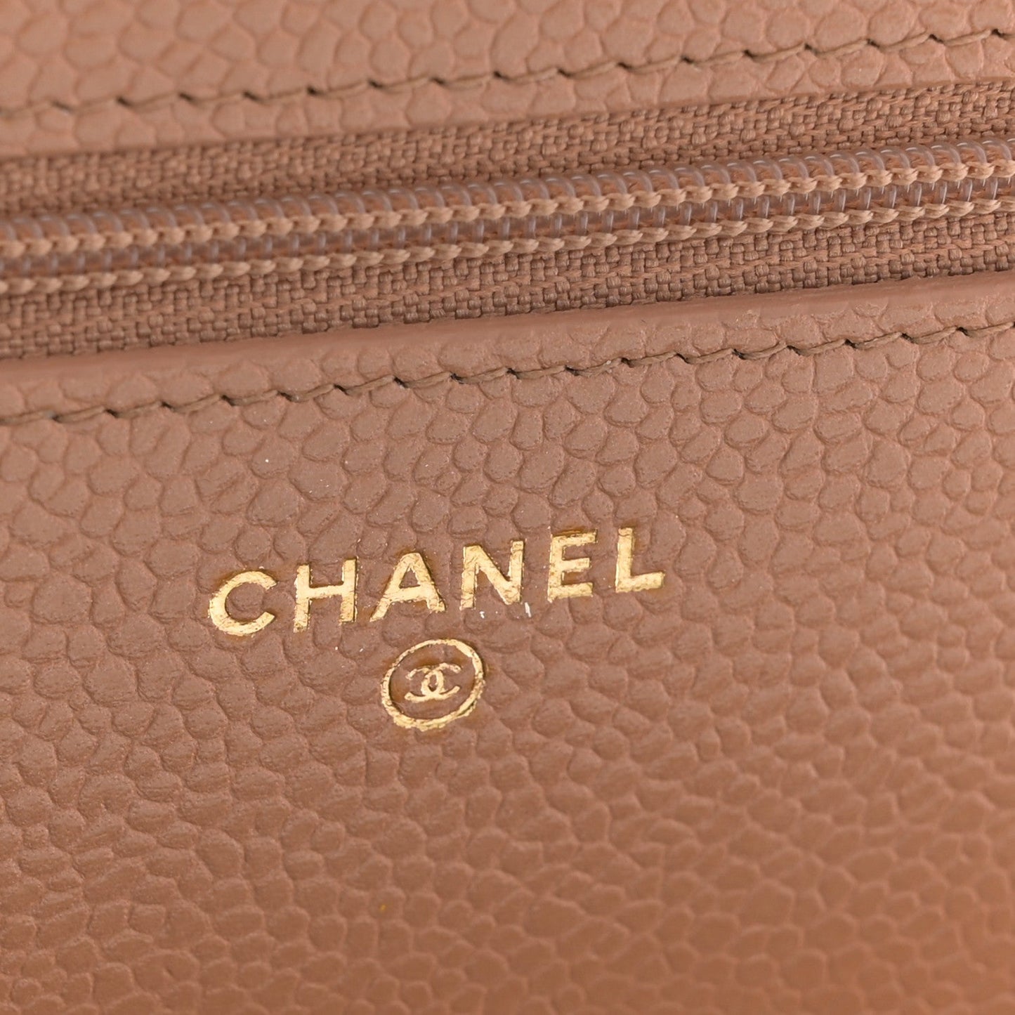 Caviar Quilted Golden Class Wallet On Chain WOC Beige