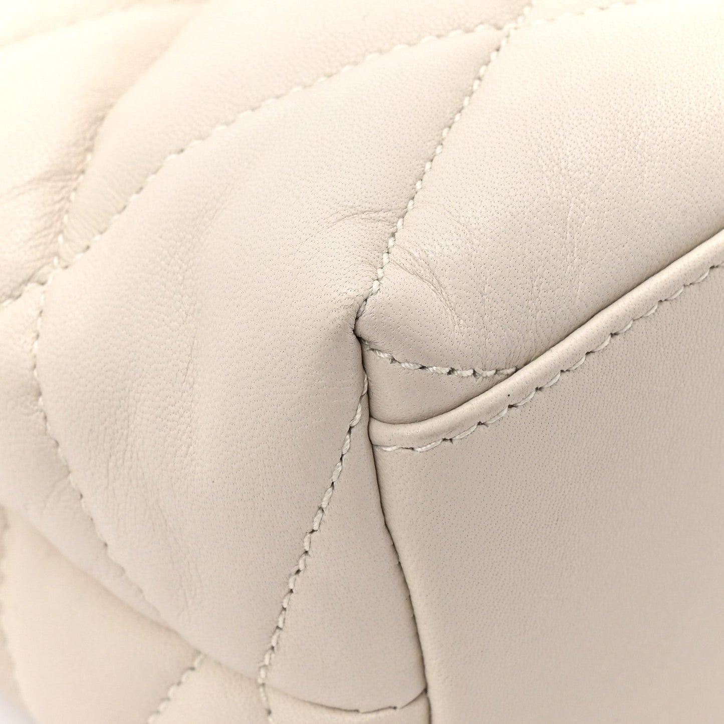 Lambskin Quilted Sade Puffer Envelope Clutch Crema Soft