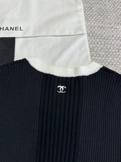 CC 25 Round Neck Short Sleeves T-shirt Cotton