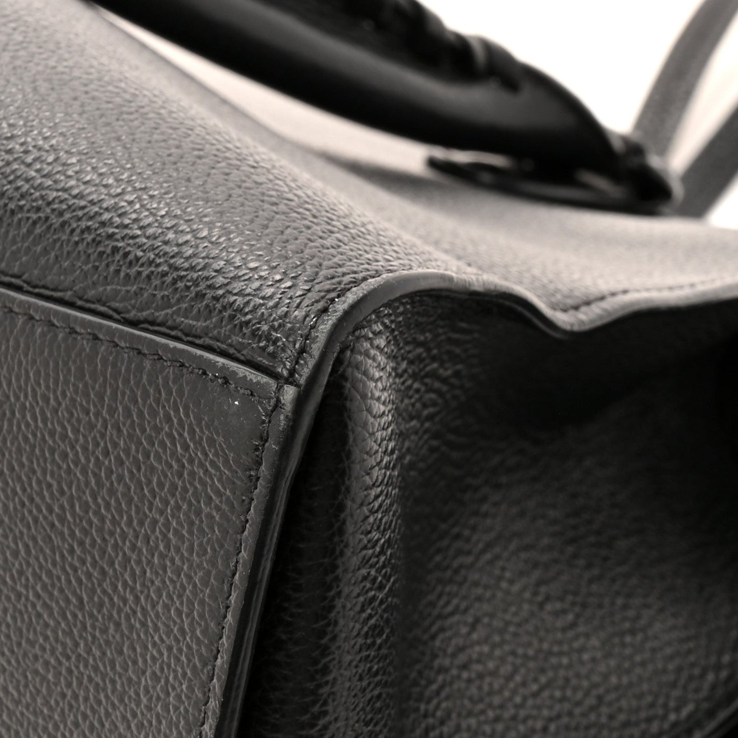 Grained Calfskin Neo Classic Black Hardware Medium City Black