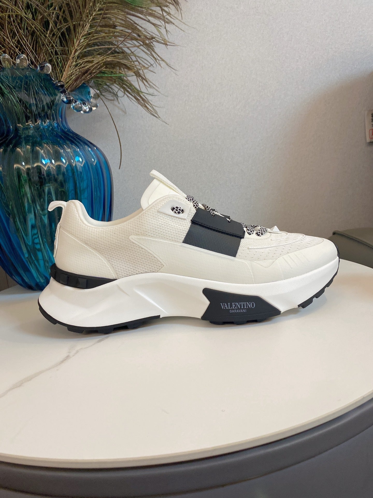 VT 25S Sneakers White Black Mesh TPU 563473