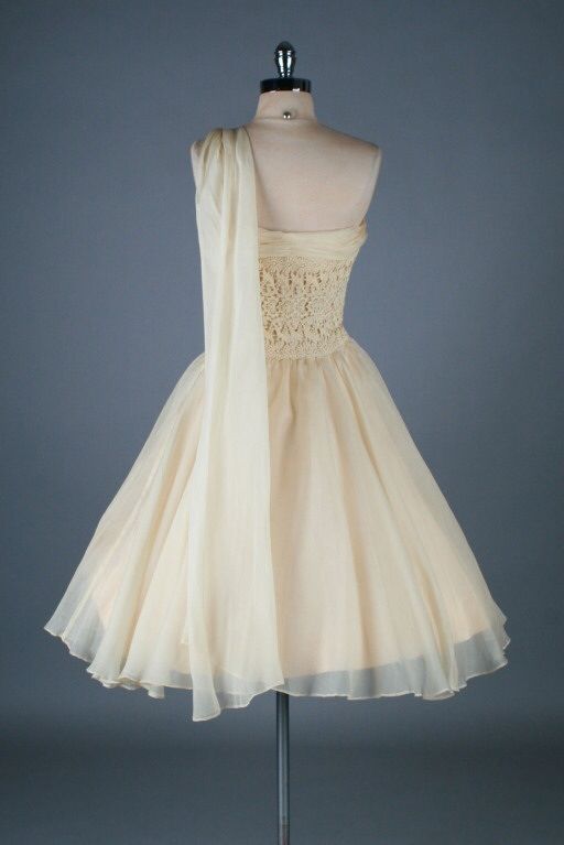 formaldressy--Pastel Yellow Lace Exquisite Short Satin Homecoming Dress gh5640