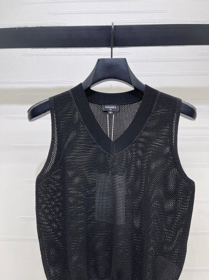 Chanel 2026 Vest Black and White Silk Polyester 136355