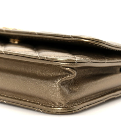 Metallic Lambskin Quilted Dynasty Flap Phone Holder With Chain Gold
