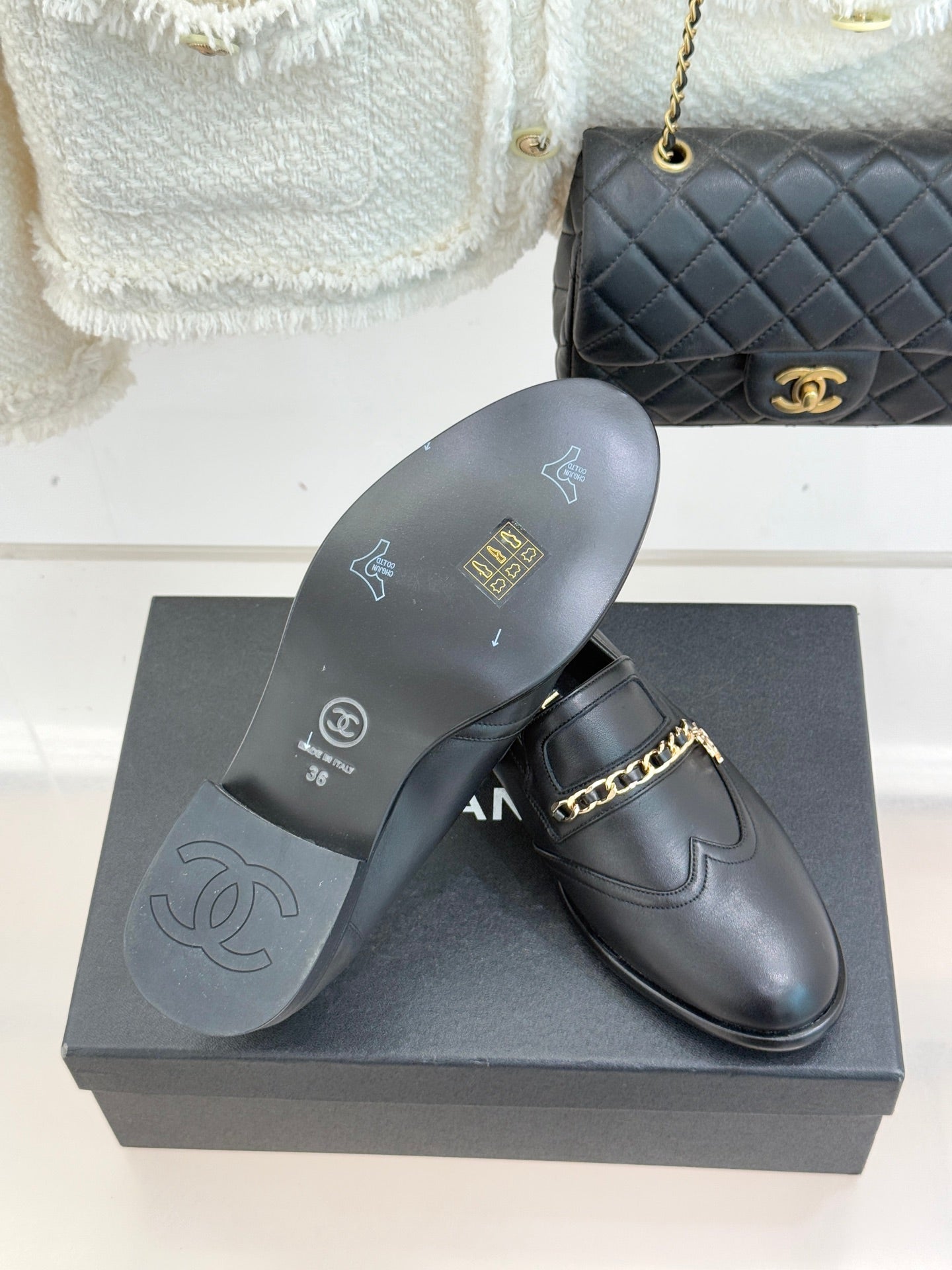 CC 25s Double C Buckle Loafers Black Calfskin 557704