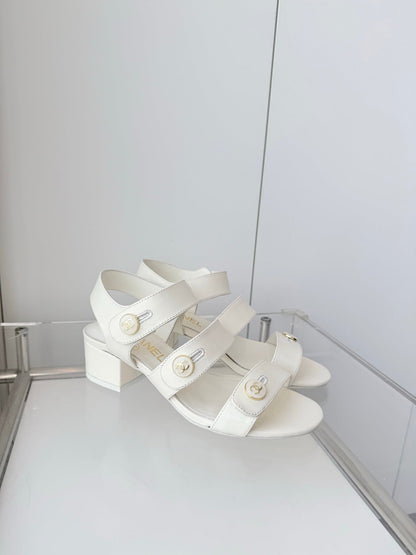 Chanel 26 Turnlock 40 White Sandal Heels in Lambskin 597402