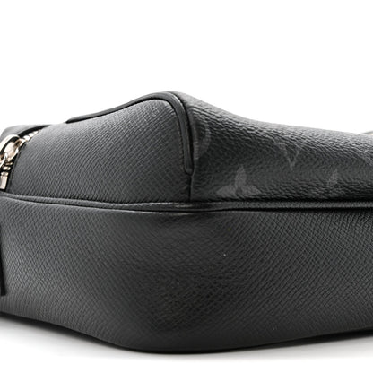 Taiga Monogram Eclipse Outdoor Messenger Black