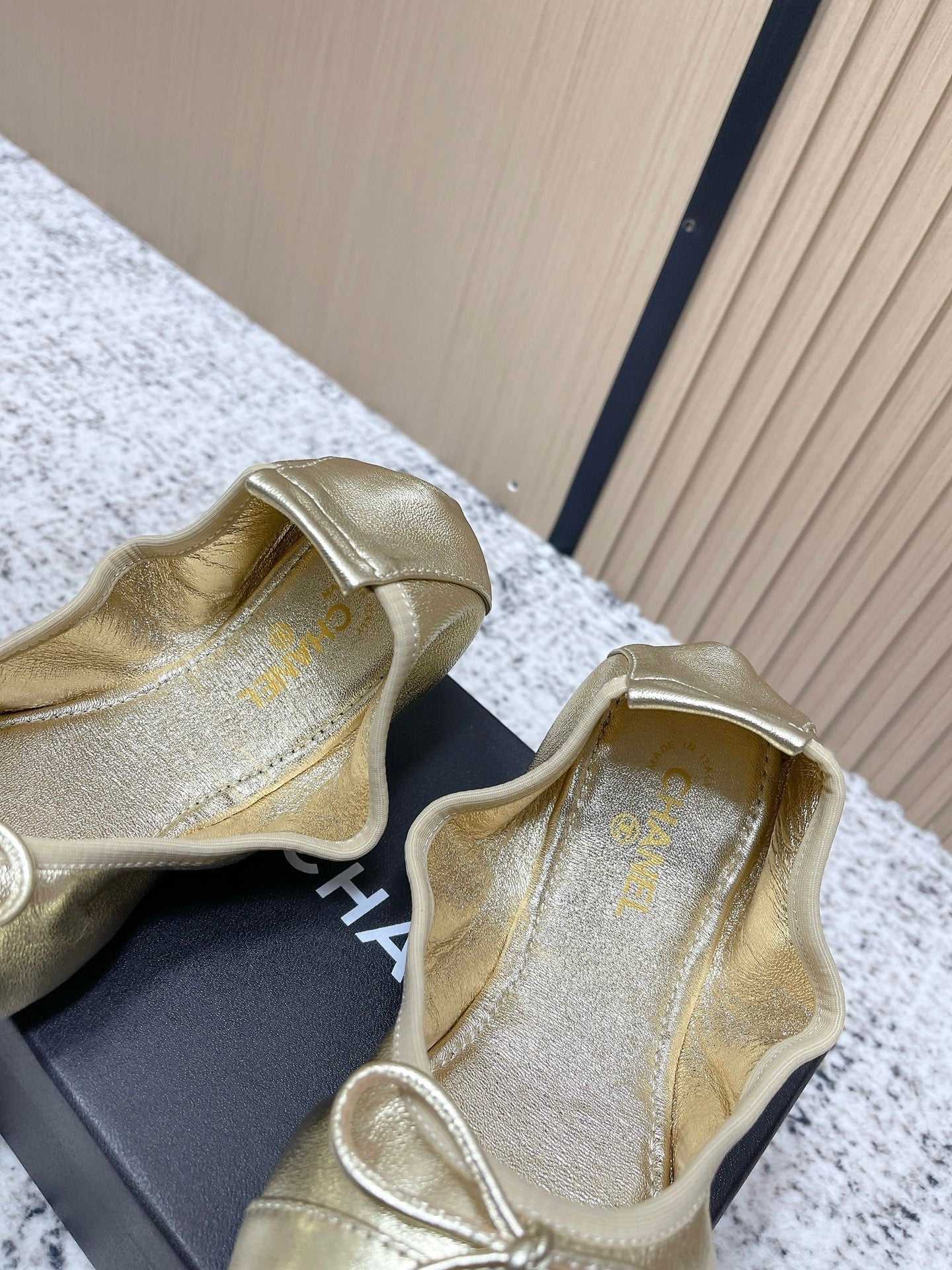 Chanel 26SS Ballet Flats Shoes Gold Metallic in Lambskin  591393
