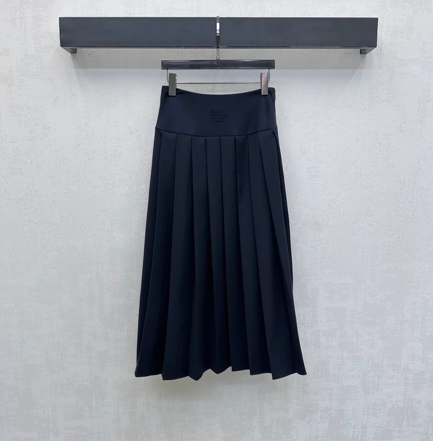 Miumiu 2026 Leather-buckled Pleated Midi Skirt Navy Blue Cotton 356069