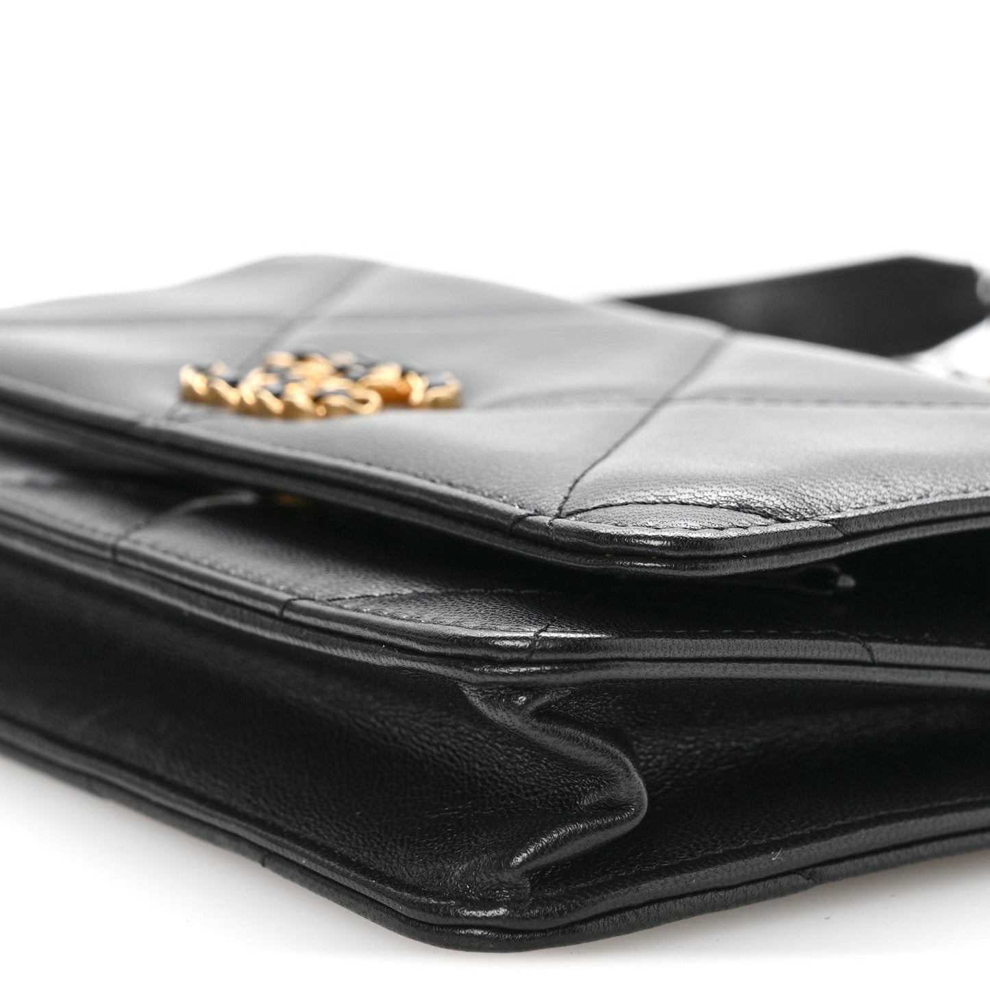 Lambskin Quilted Chanel 19 Wallet On Chain WOC Black