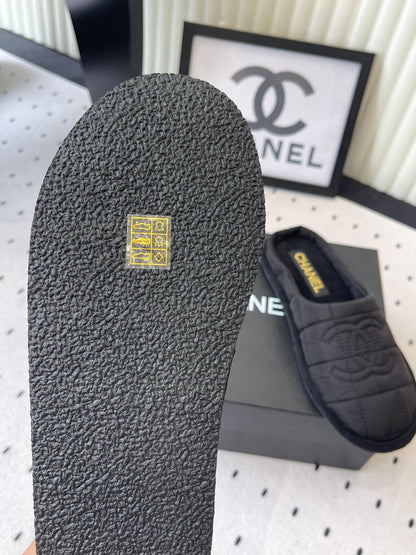 CC New Down-Filled Couple Slippers Black Technical Fabric