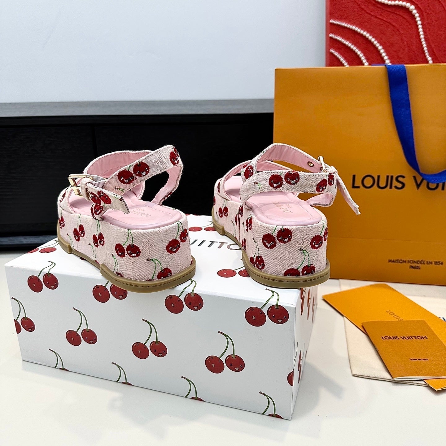 LV Maya Platform Sandals Cherry Motif 6cm Pink Cowhide Denim 572497