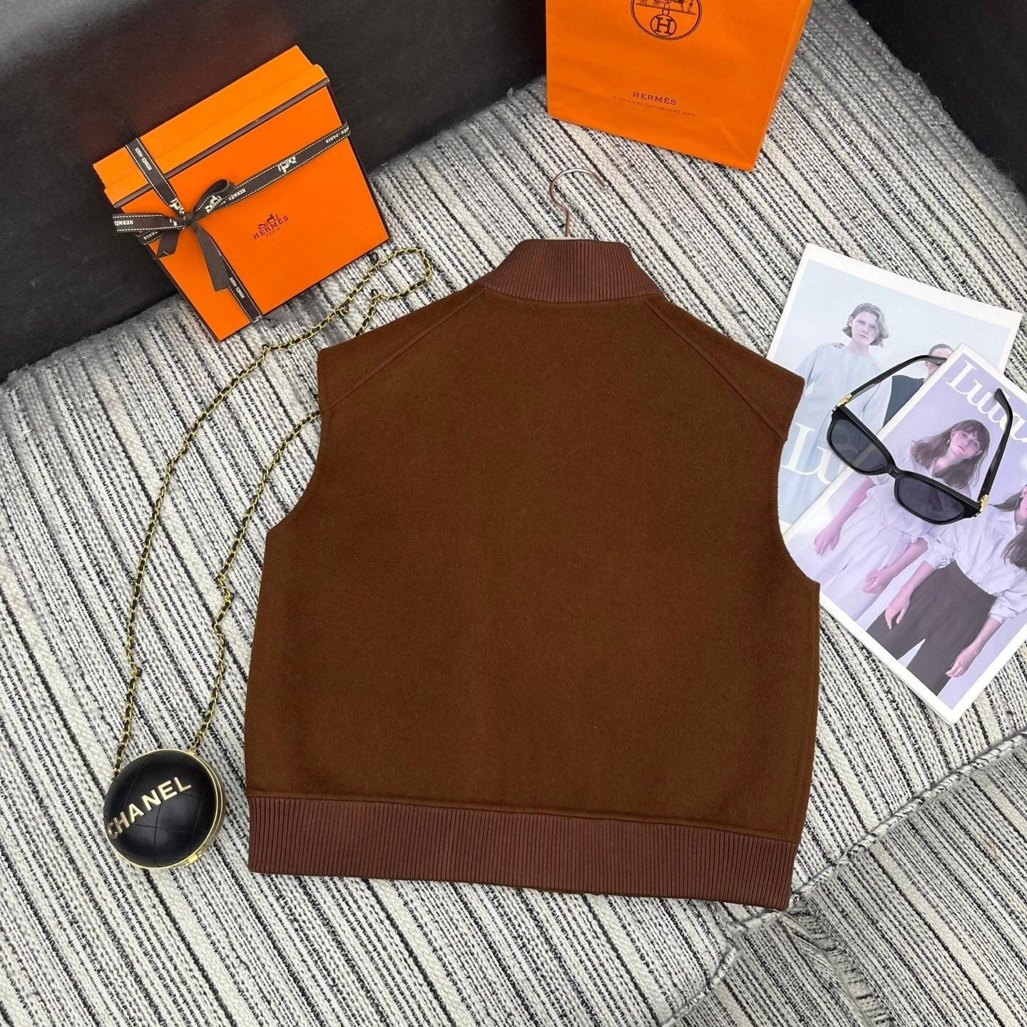 HERMES 25S REVERSIBLE VEST 103