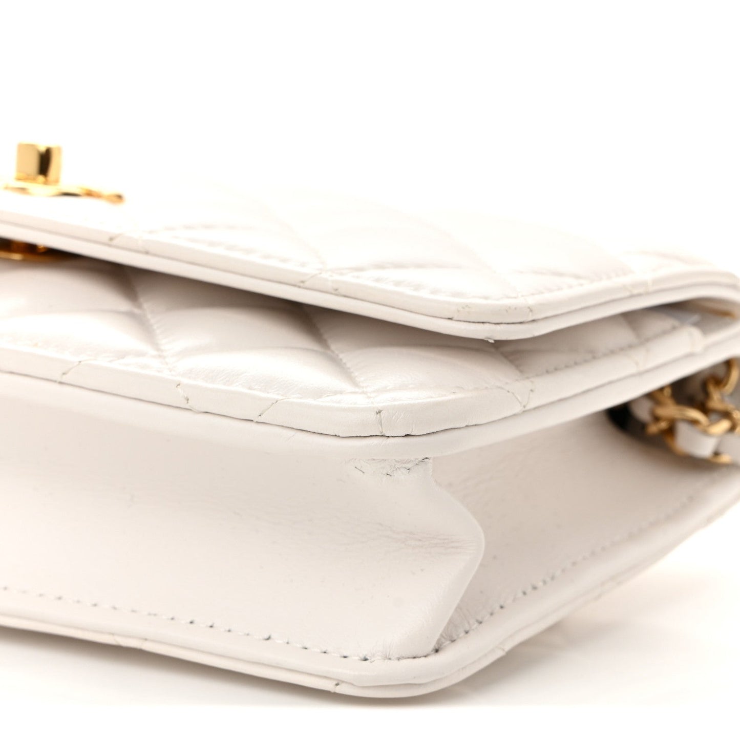 Shiny Crumpled Calfskin Quilted Enamel Heart Wallet On Chain WOC White