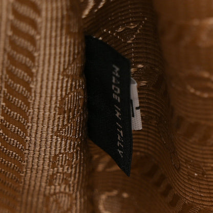 Saffiano Re-Edition 2005 Shoulder Bag Cammeo