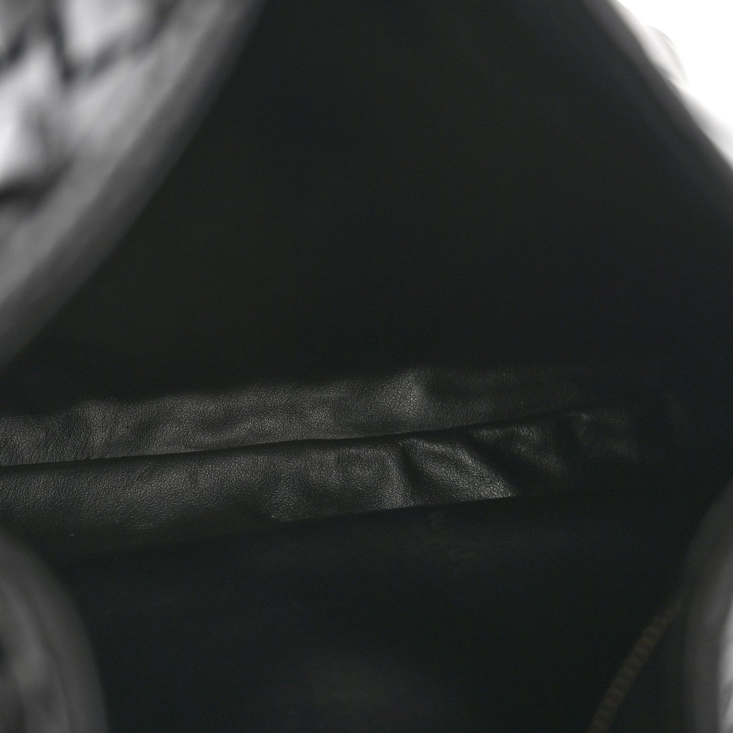 Calfskin Intrecciato Small Hop Black