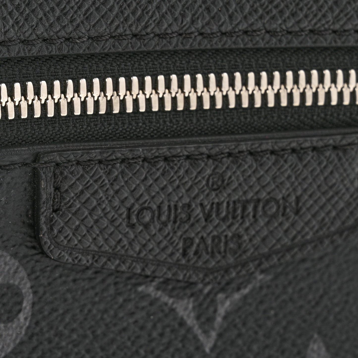 Taiga Monogram Eclipse Outdoor Messenger Black