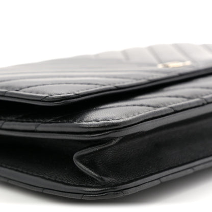 Lambskin Chevron Quilted Wallet On Chain WOC Black