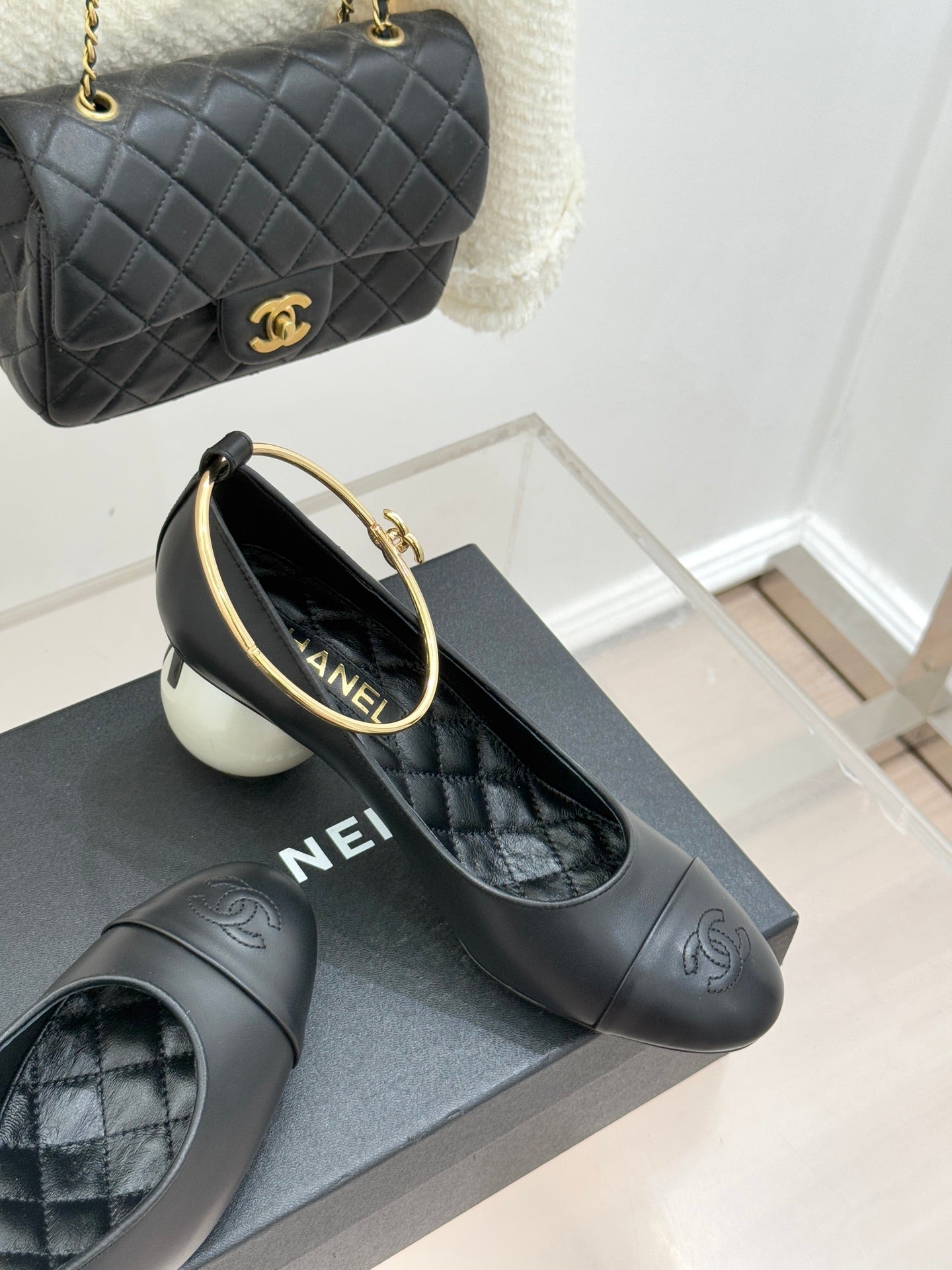 CC 26C Ribbon Camellia Mary Jane With Giant Pearl Black Lambskin