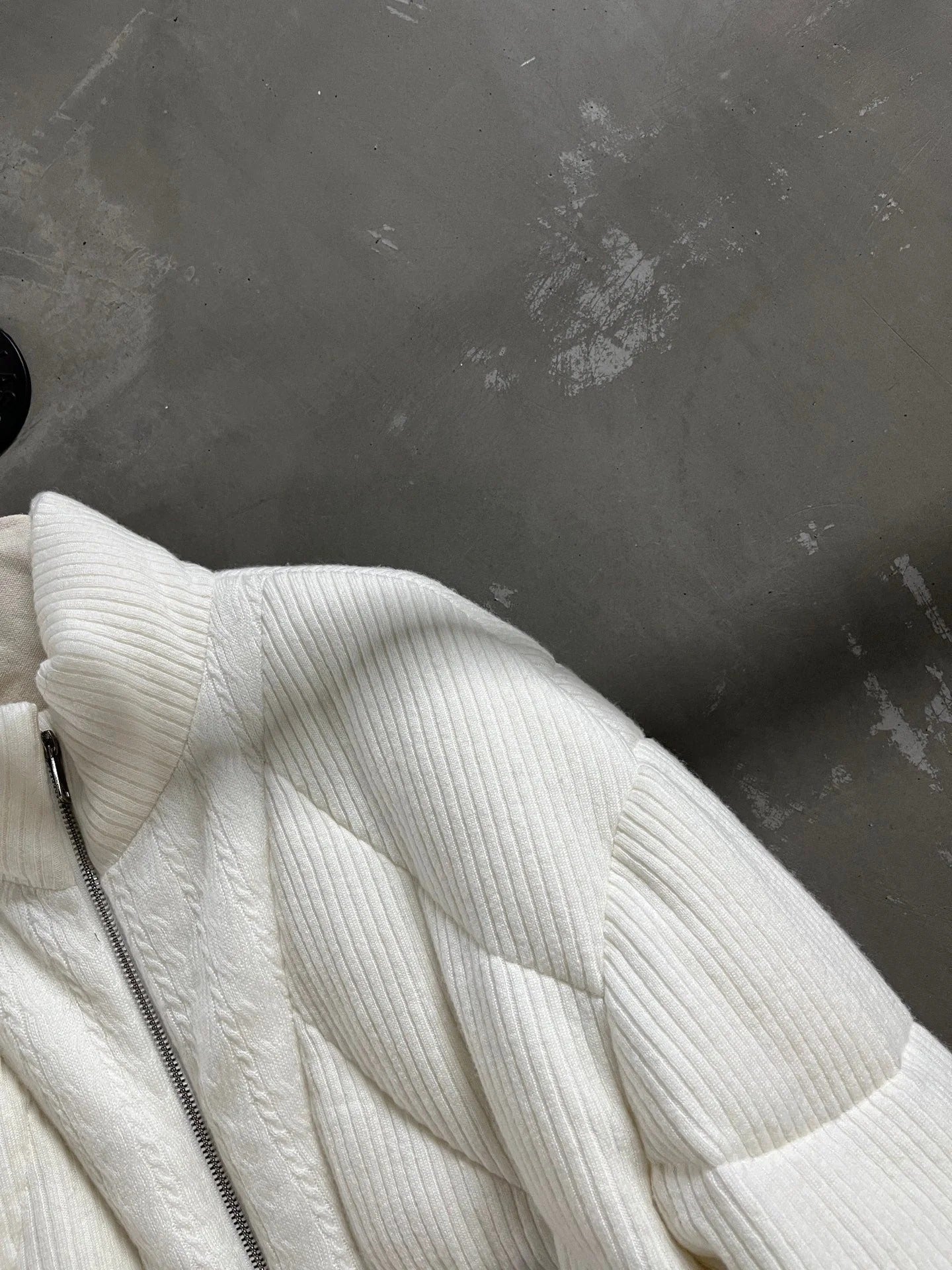 MIUMIU DOWN JACKET STYLE 690