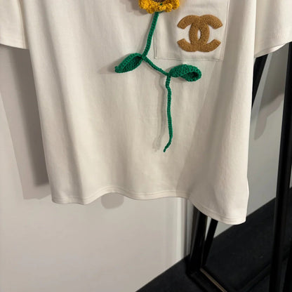 Chanel 2026 Hand-Crochet Chrysanthemum T-shirt White Cotton 150106