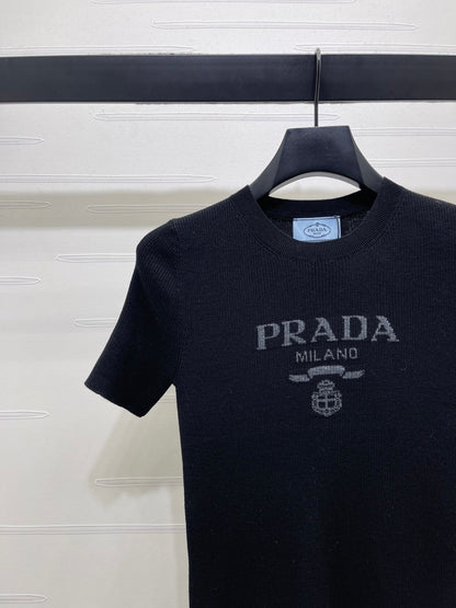 Prada Round Neck Knit Short-Sleeve Top Black Wool 351041
